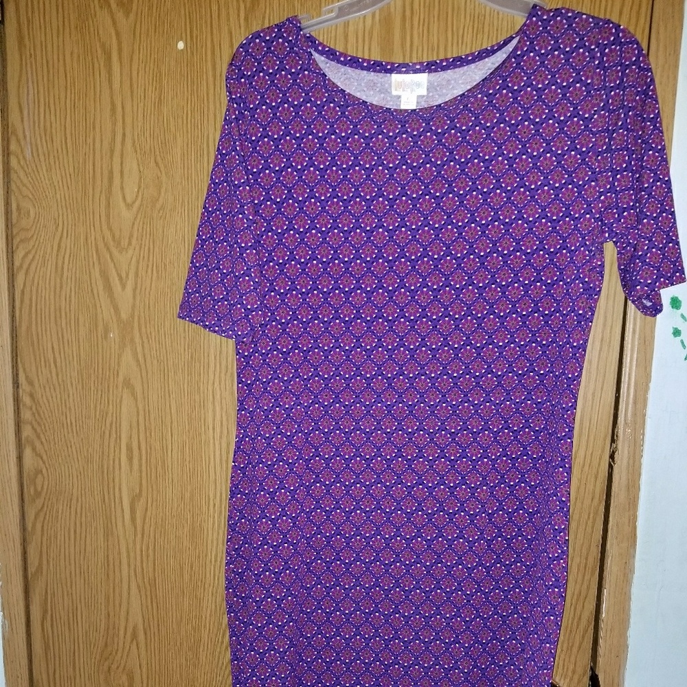 L Julia lularoe